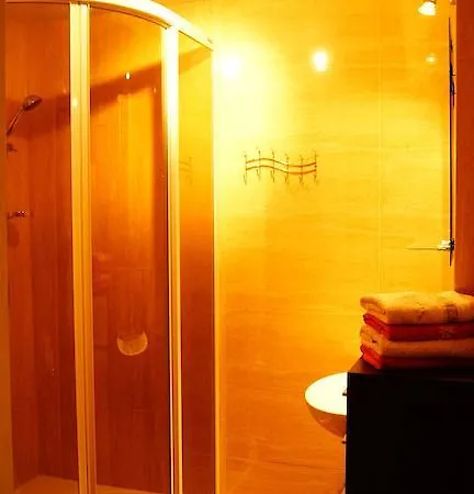 U Robsona Δωμάτια σε οικογενειακή κατοικία